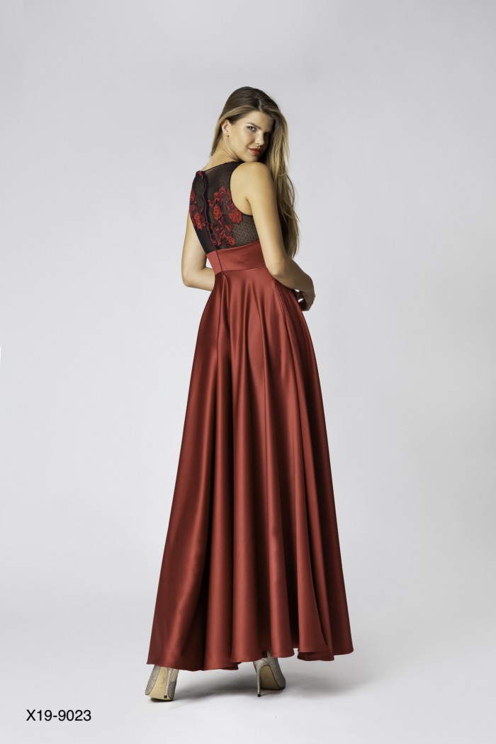 Maxi embroderry dress